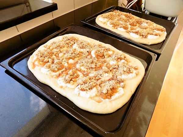 Kysnutý koláč s tvarohom a rebarborou (fotorecept) - obrázok 4