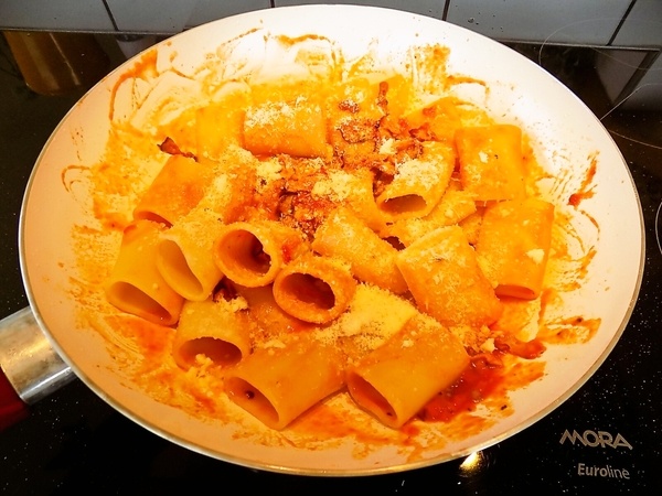 Cestoviny pacchero a la Amatriciana (fotorecept) - obrázok 6