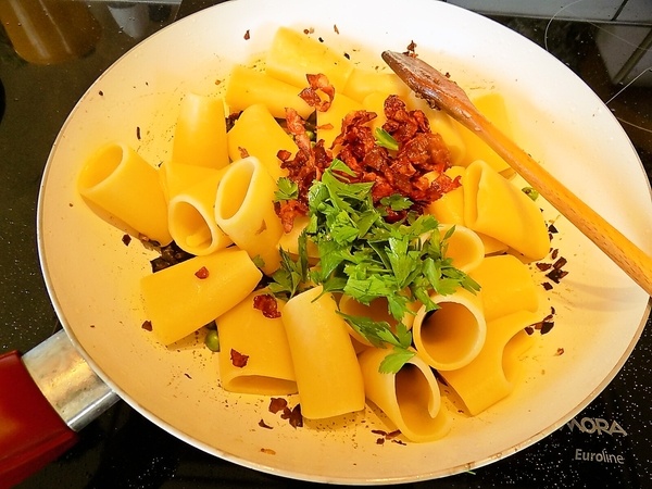 Cestoviny s hubami (fotorecept) - obrázok 6