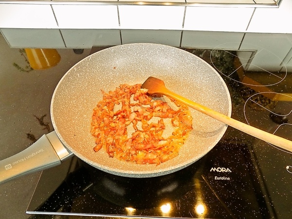Farfalle so slaninou a sušenými paradajkami (fotorecept) - obrázok 2
