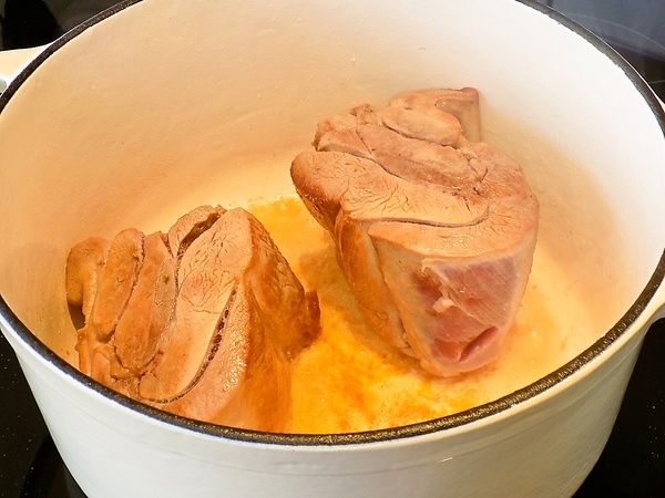 Morčacie stehno na víne (fotorecept) - obrázok 1