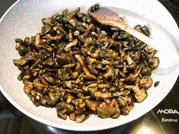 Bravčová panenka s omáčkou z podpňovky (fotorecept) - obrázok 2