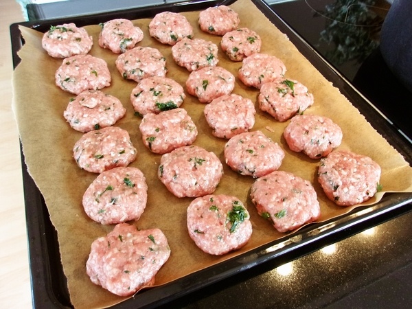 Fašírky v ostro-kyslej hubovej omáčke (fotorecept) - obrázok 1