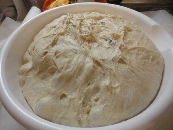 Rustikálny chlieb s čiernymi olivami a žitným kváskom (fotorecept) - obrázok 7