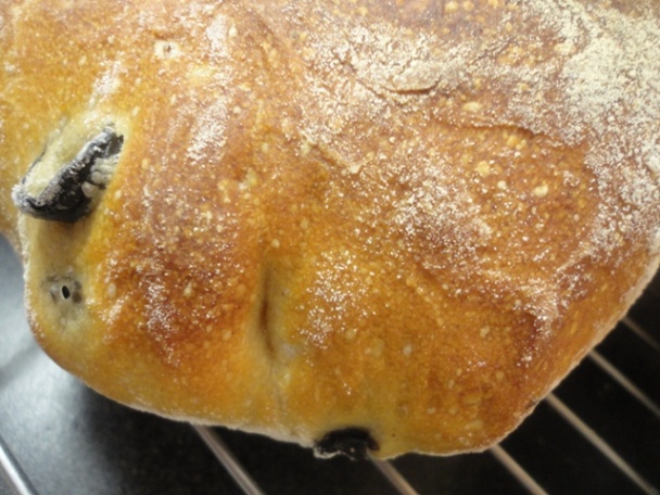 Rustikálny chlieb s čiernymi olivami a žitným kváskom (fotorecept) - obrázok 10