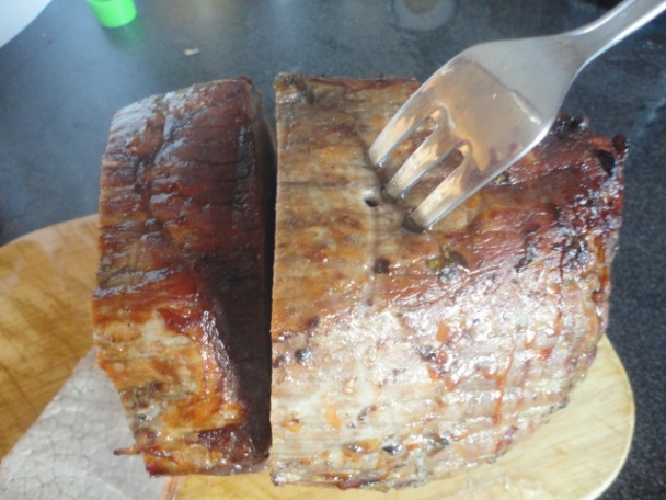 Superľahký roastbeef s višňovou omáčkou a zemiakovo-dubákovou štrúdlou (fotorecept) - obrázok 9