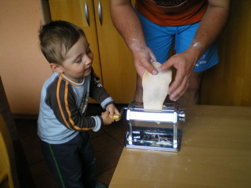 Fettuccine v smotanovej omáčke alebo široké rezance zo strojčeka (fotorecept) - obrázok 9