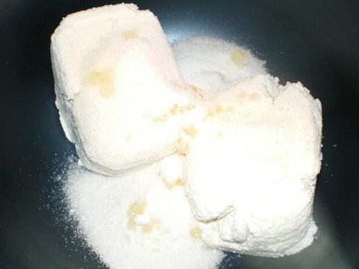 Cheesecake s bielou čokoládou a nektarinkami v sirupe (fotorecept) - obrázok 3