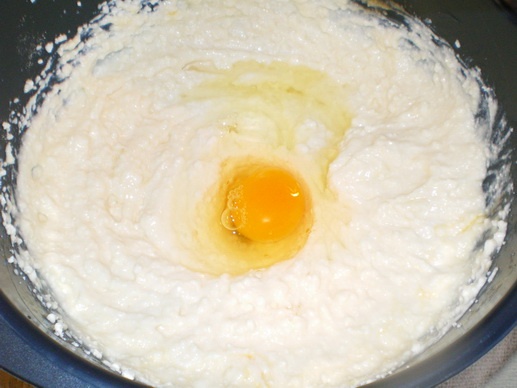 Cheesecake s bielou čokoládou a nektarinkami v sirupe (fotorecept) - obrázok 4