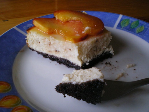 Cheesecake s bielou čokoládou a nektarinkami v sirupe (fotorecept) - obrázok 9