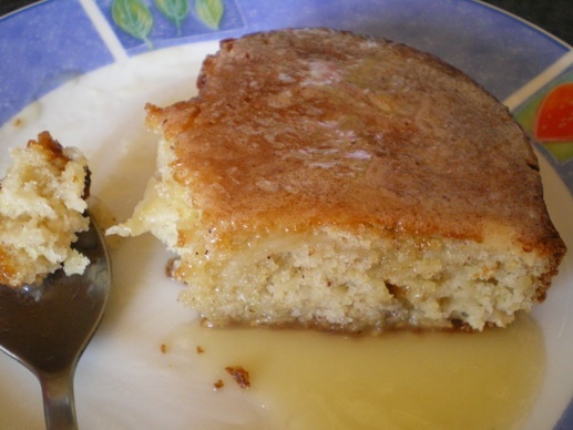 Ultraľahký jablkový koláč s rumovou omáčkou (fotorecept) - obrázok 5