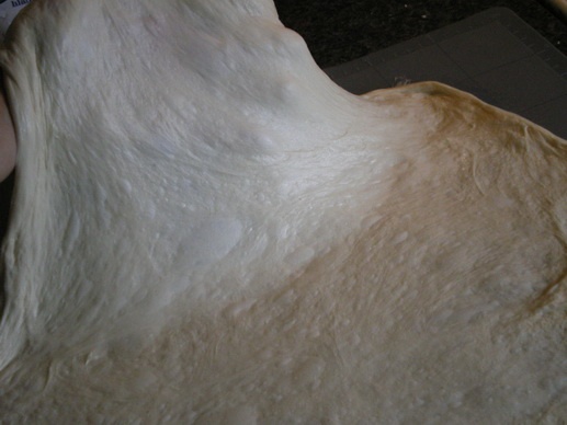 Moje nové obľúbené cesto na pizzu s domácou omáčkou (fotorecept) - obrázok 1