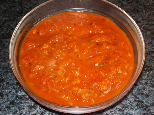 Moje nové obľúbené cesto na pizzu s domácou omáčkou (fotorecept) - obrázok 7