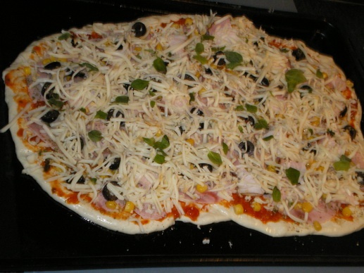 Moje nové obľúbené cesto na pizzu s domácou omáčkou (fotorecept) - obrázok 9