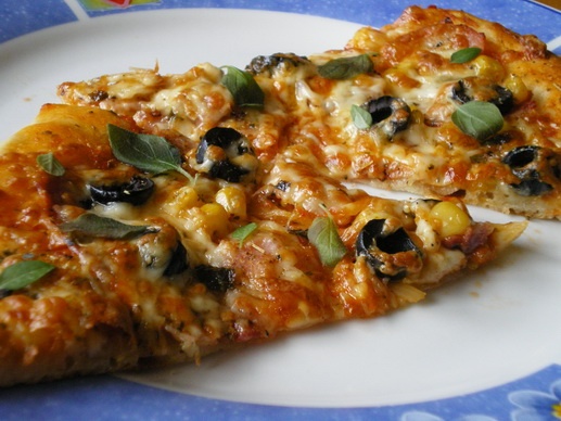 Moje nové obľúbené cesto na pizzu s domácou omáčkou (fotorecept) - obrázok 11