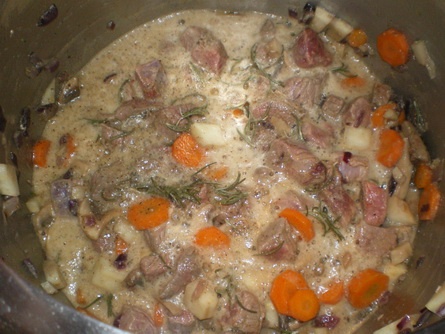 Hovädzie na čiernom pive s rozmarínom (fotorecept) - obrázok 5