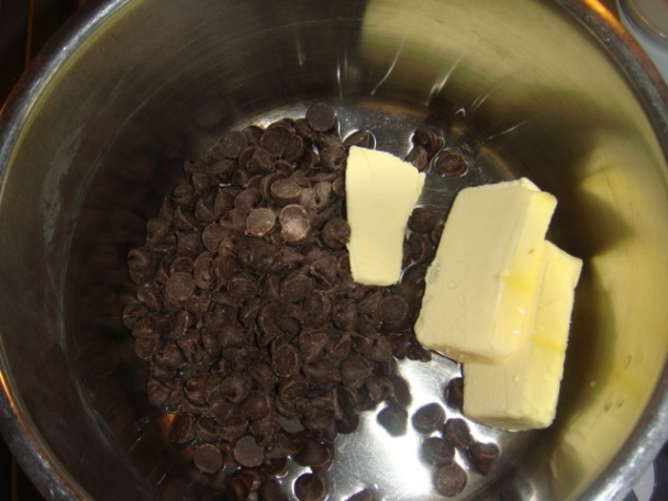 Brownies s makadamovými orieškami a bielou čokoládou (fotorecept) - obrázok 2