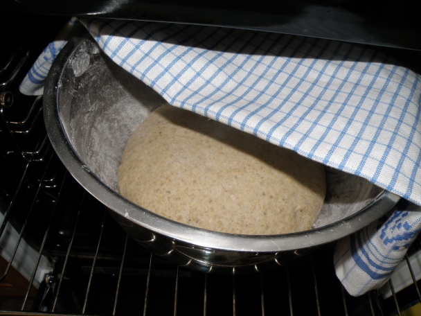 Pšenično-ražný tmavý rascový chlieb (fotorecept) - obrázok 2