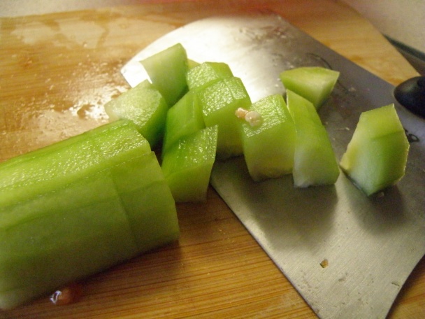 Jednoduchý zeleninový šalát s kyslou smotanou (fotorecept) - obrázok 5