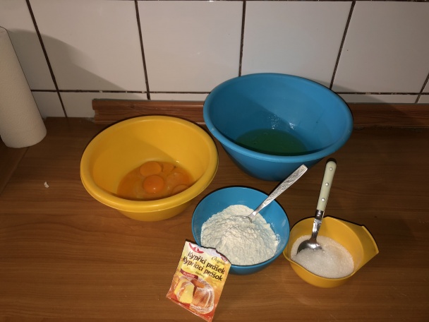 Zákusok s jahodami a parížskym krémom (fotorecept) - obrázok 2