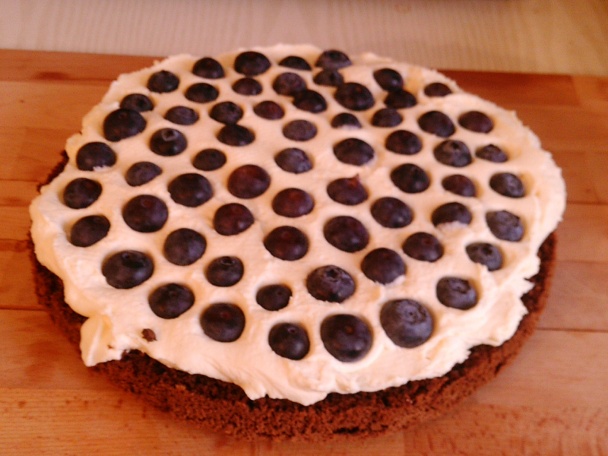 Torta s parížskym krémom a čučoriedkami (fotorecept) - obrázok 6