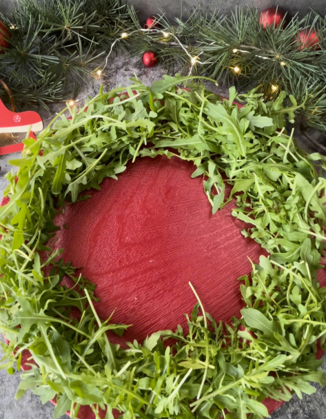 Šalát v tvare vianočného venca  - obrázok 1