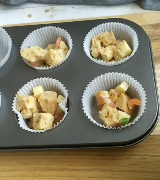 Muffiny zo staršieho chleba - obrázok 3