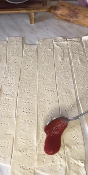 Pizzové ruže z lístkového cesta (fotorecept) - obrázok 1