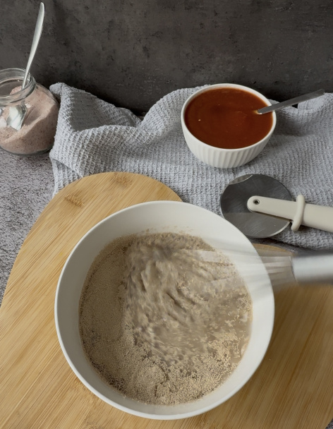 Domáca pizza na plechu bez miesenia (fotorecept) - obrázok 1