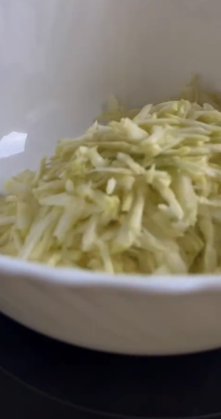 Vyprážaná cuketa s pivom (fotorecept) - obrázok 1