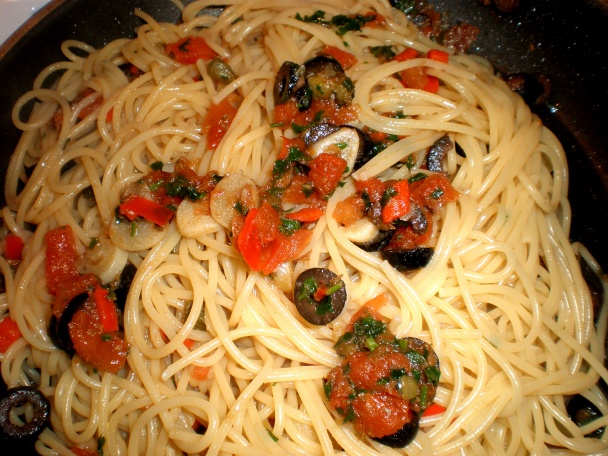 Špagety alla Puttanesca (fotorecept) - obrázok 16