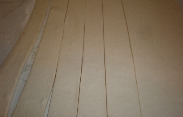 Špargľa v lístkovom ceste s prosciuttom a pecorinom - obrázok 5