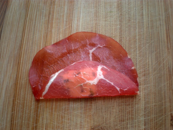 Bresaola plnená syrom - obrázok 5