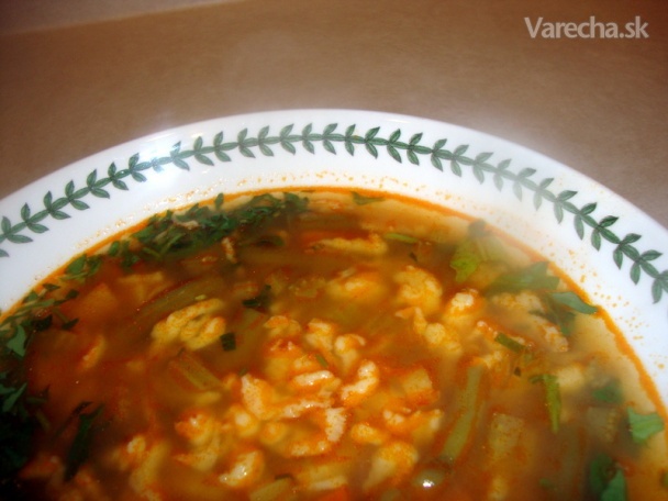 Zeleninová polievka s liatymi haluškami à la Nušta (fotorecept)