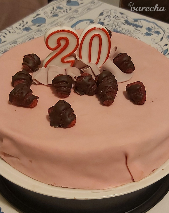 Jednoduchá malinovo-čokoládová torta