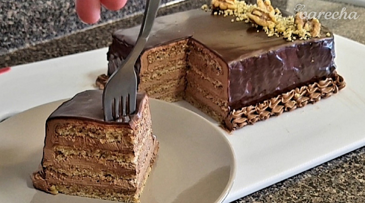 Jednoduchá orechovo-čokoládová torta (videorecept)