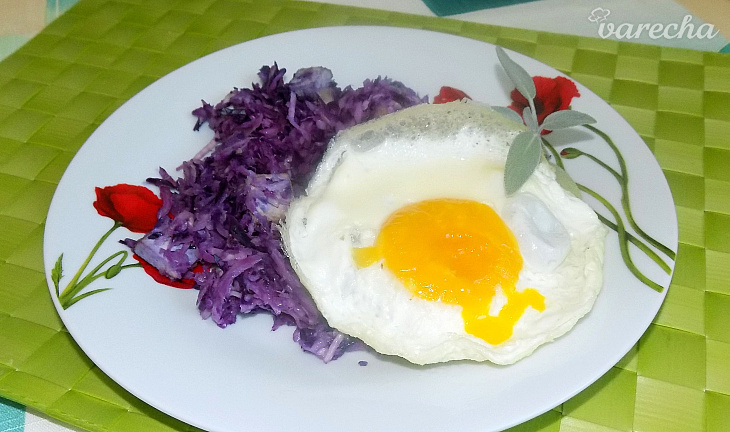 Kapusta s vlašskými orechmi a tofu (fotorecept)