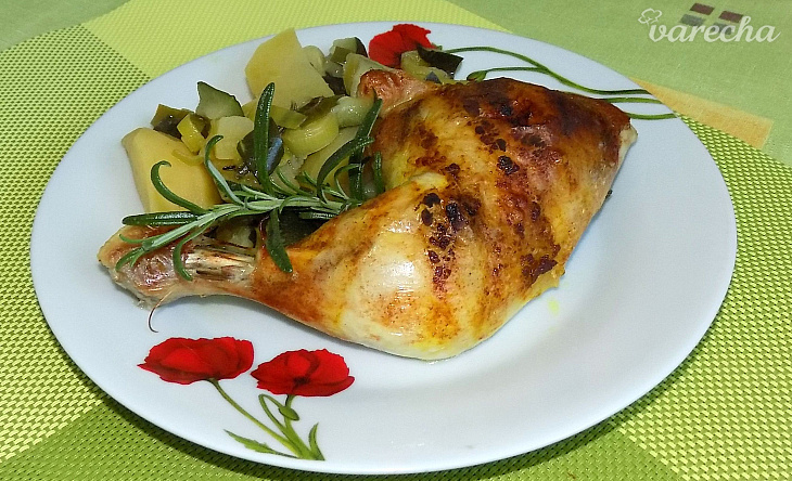 Kuracie stehná na zelenine a zemiakoch (fotorecept)