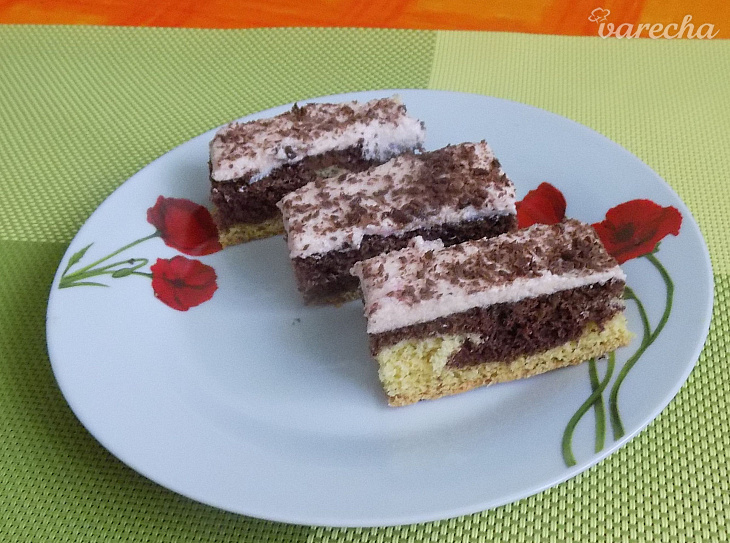 Malinový koláč bez malín (fotorecept)