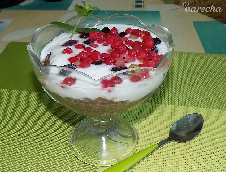 Kakaový vločkový pohár s chia semienkami (fotorecept)