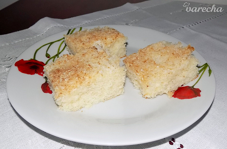 Šťavnatý kokosový koláč (fotorecept)