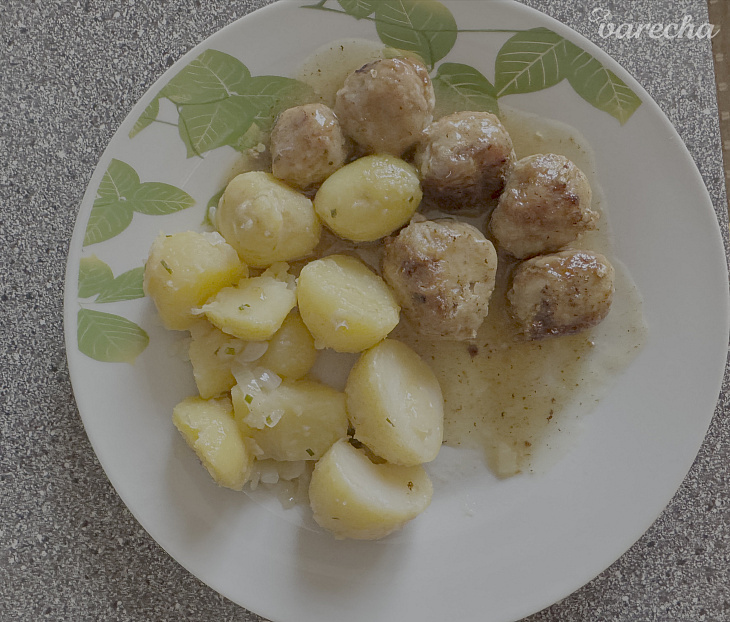 Mäsové guľky v horčicovej omáčke (fotorecept)