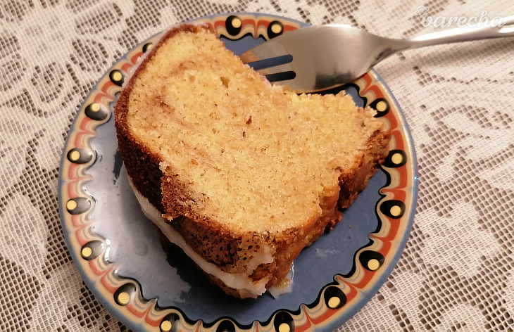 Likérová bábovka inšpirovaná Angie Bakes