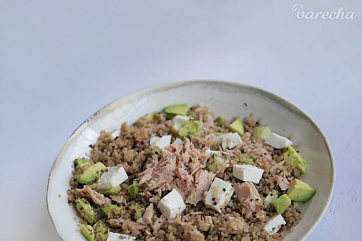 Quinoa šalát s tuniakom