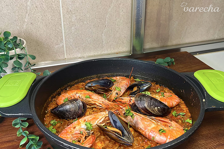 Dovolenková paella s morskými plodmi 