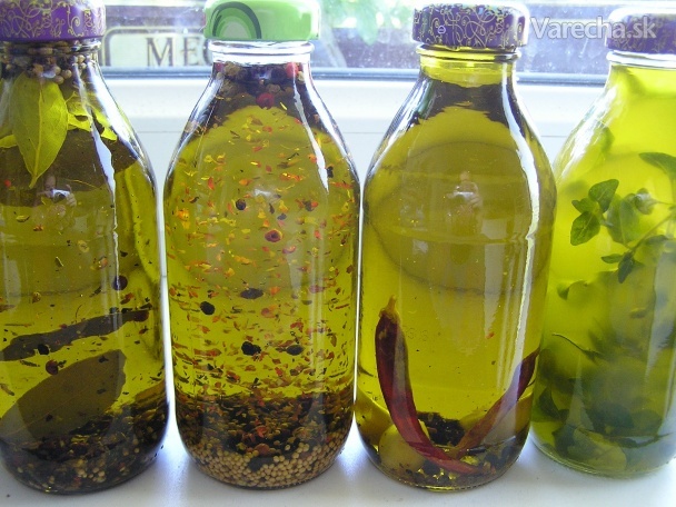 Ochutený olivový olej