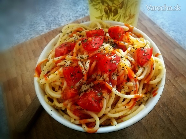 Špagety aglio e olio e peperoncino