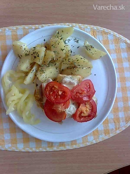 Zapekané rezne so syrom a paradajkami (fotorecept)