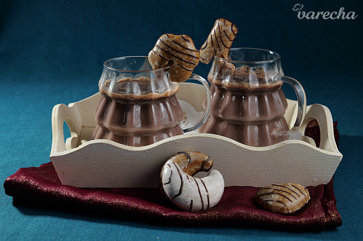 Perníková horúca čokoláda, ktorá zahreje a prevonia zimné dni (videorecept)