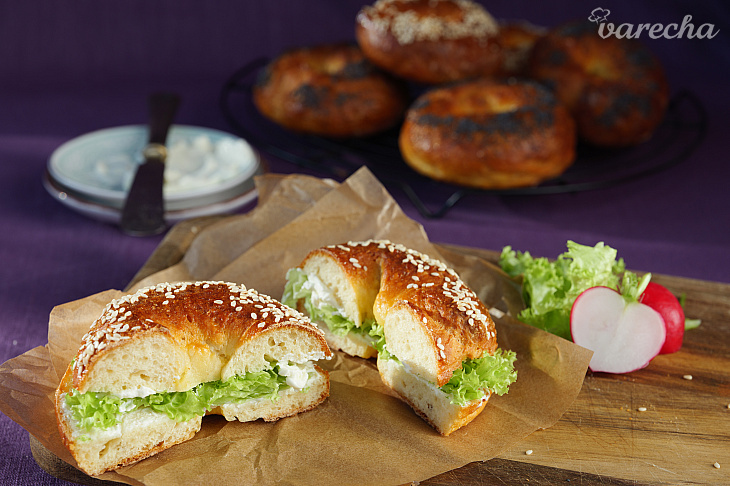 Proteínové bagle so skyrom, zdravá náhrada kupovaného pečiva (videorecept)